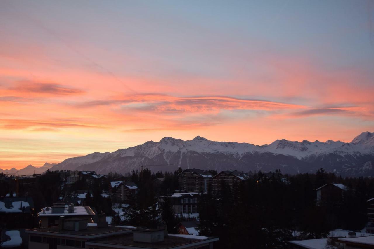 Superbe Studio A Crans-Montana Apartment Bagian luar foto
